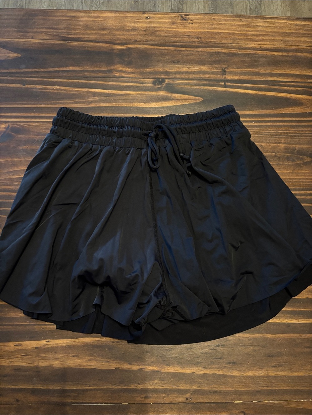 Constantly varied gear cvg xs flowy black running shorts